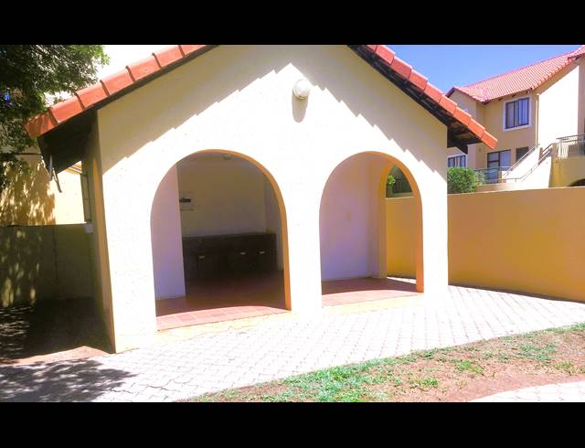 2 BEDROOM APARTMENT FOR SALE IN SUNDOWNER